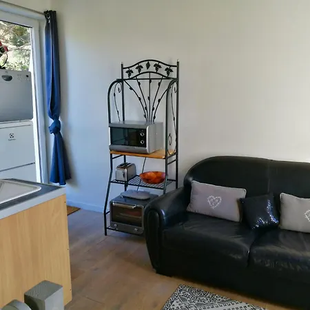 Apartman Schoene Mit Terrasse In Der Naehe Des Meeres By Interhome *