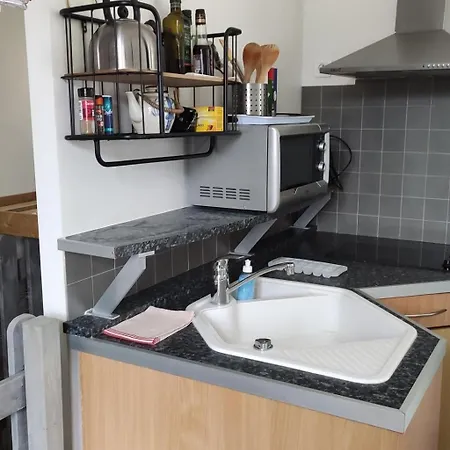 Apartmán Schoene Mit Terrasse In Der Naehe Des Meeres By Interhome